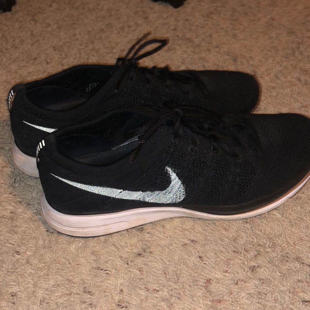 Men’s Flyknit Trainers